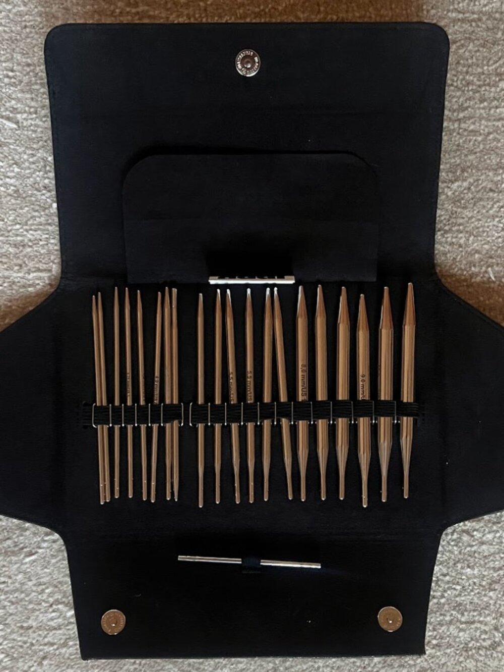 addi Click GOLD Interchangeable Knitting Needle Set - Picture 4 of 5